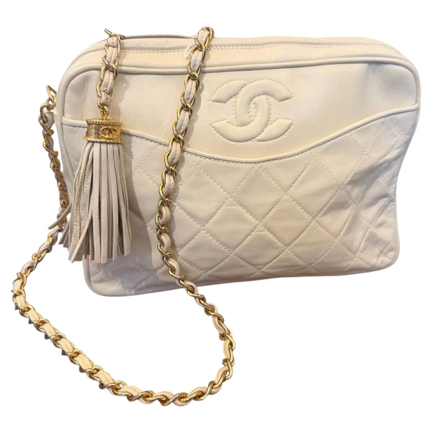 A 1988 Iconic Chanel Matelasse Cream Lamb Skin Shoulder Bag A 1988 Iconic Chanel Matelasse Cream Lamb Skin Shoulder Bag
