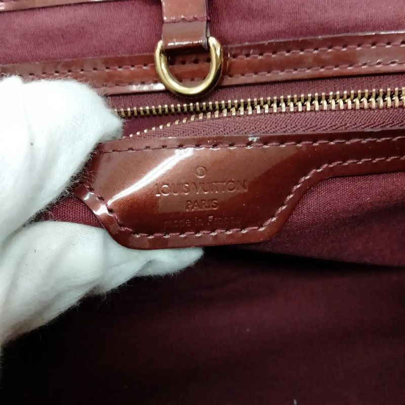 2000s Louis Vuitton Purple Vernis Patent Leather Wilshire Hand-Bag