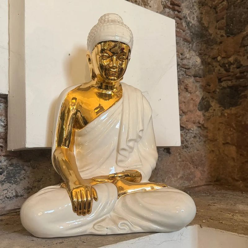 1980s Modernist White and Gold Porcelain Buddha Statue by Tommaso Barbi