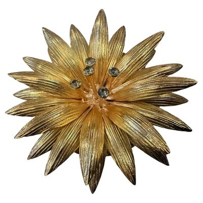 2000s High Quality Costume Jewelry Gilt Metal Italian Flower Brooch