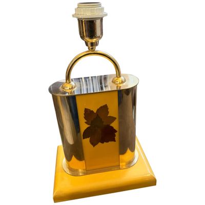 1970s Mid-Century Modern Lacquered Wood and Gilt Metal Italian Table Lamp