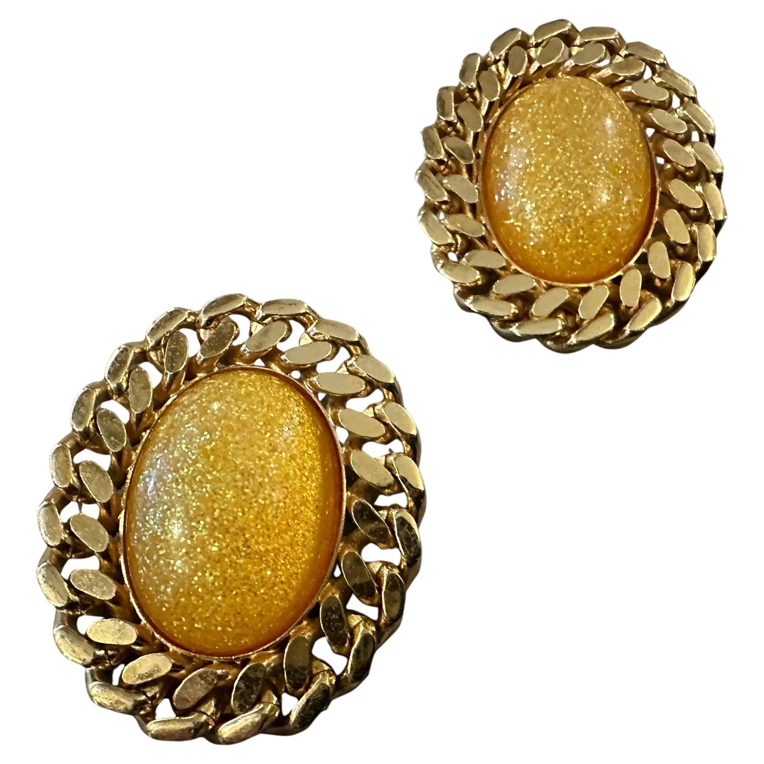 A 1970s Gilt Metal and Faux Oval Gold Pearls Italian Set of Clip-on Earrings
