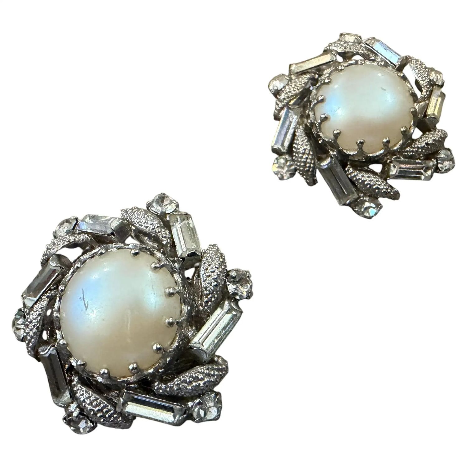 1950s Art Deco Costume Jewelry Silver Plated Metal Italian Clip-on Earrings