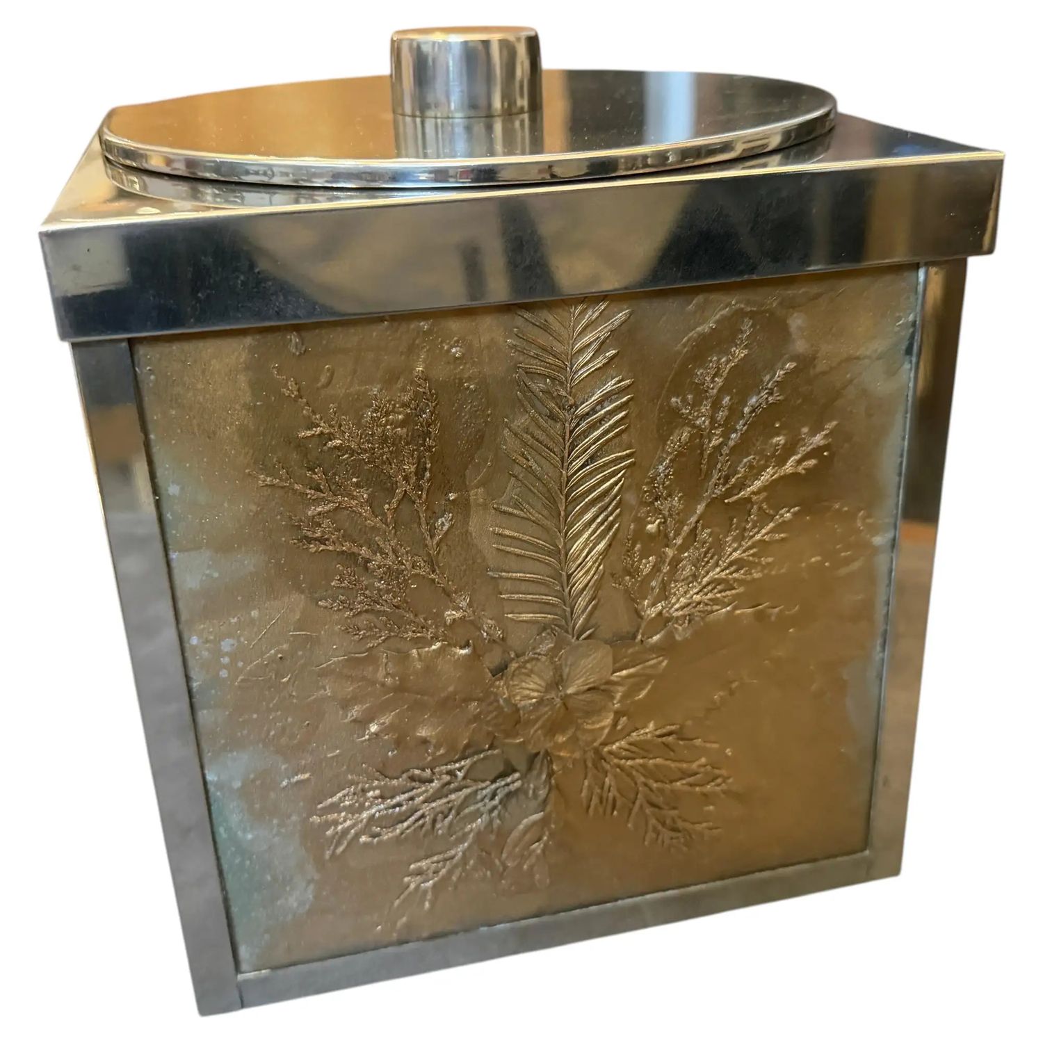 1970s Mid-Century Modern SIlver Plated Square Ice Bucket by Paolo Traversi 1970s Mid-Century Modern SIlver Plated Square Ice Bucket by Paolo Traversi