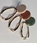 Ohrringe "Lilou" mit Oval-Anhänger, 3 Farbversionen (Nude, Sand, Retro-Grün), 18K vergoldet