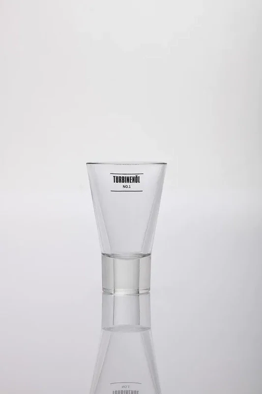 Turbinenöl Glas Turbinenöl Glas