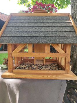 Vogelfutterhaus Holz