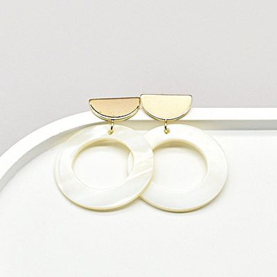 Ohrringe Ohrringe "Mare", mit Muschel-Loop, 18K vergoldet