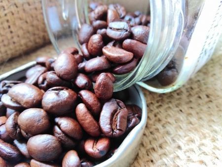 Heißer Hase aromatisierter Kaffee mit Pistazien Note, Auswahl: ganze Bohne