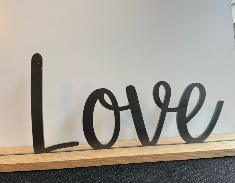 Schriftzug Love Schriftzug Love