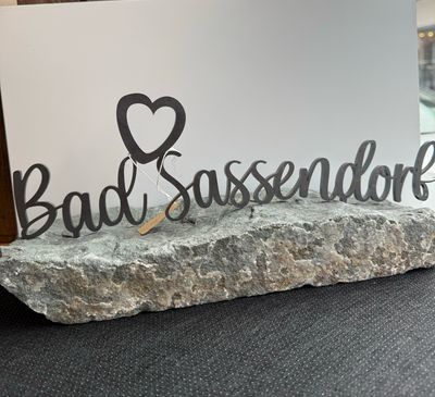 Grünsandstein mit Bad Sassendorf Schriftzug Grünsandstein mit Bad Sassendorf Schriftzug