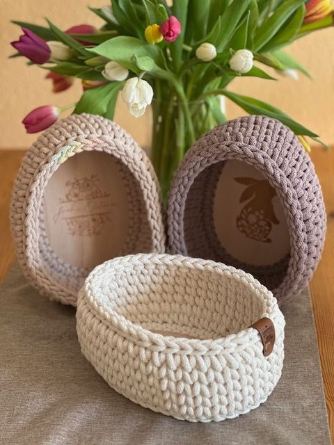 Osterkörbchen mit Holzboden groß