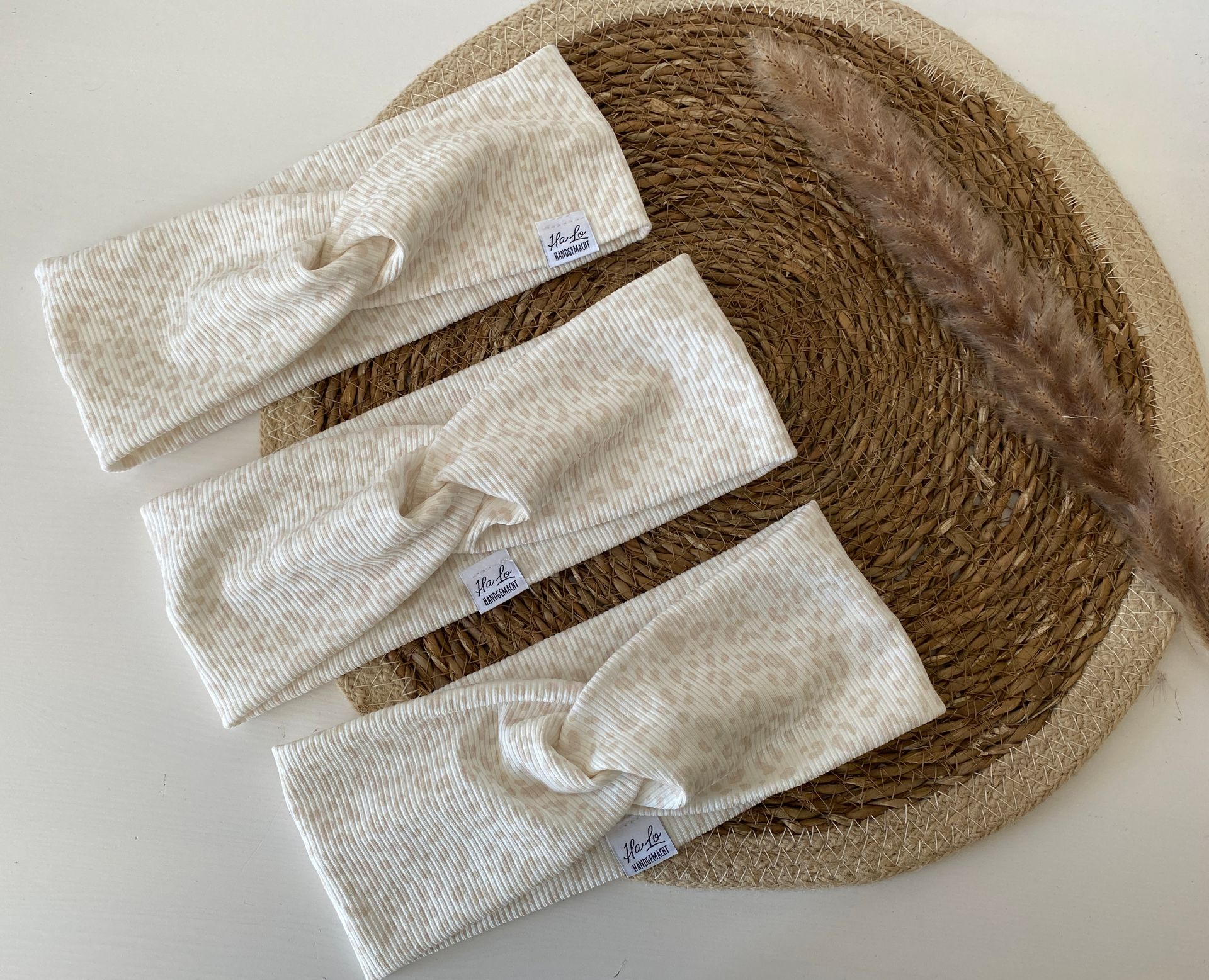 Knotenhaarband aus Ribjersey handgenäht