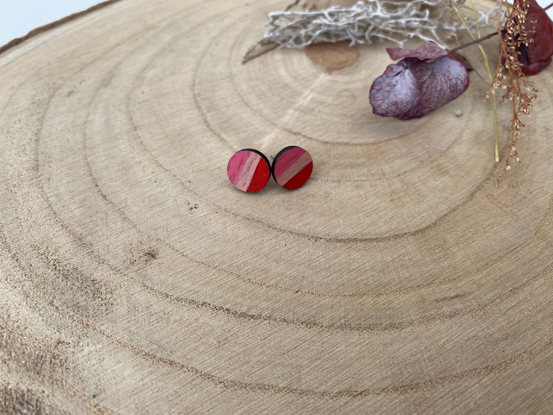 Handbemalte Holzohrstecker