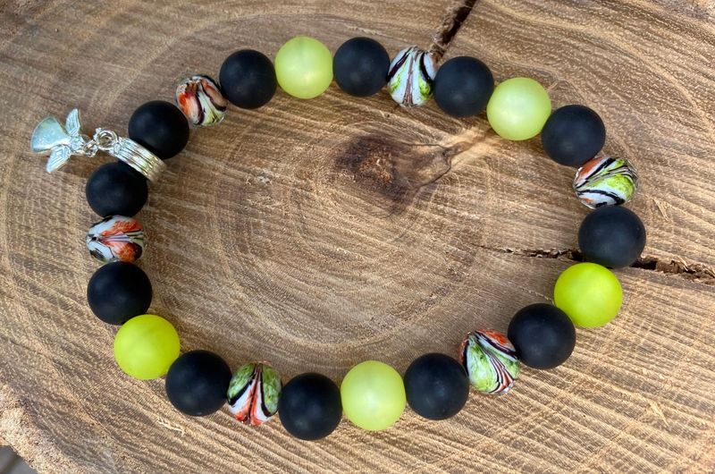 Armband elastisch schwarz grün Anhänger Engel Armband elastisch schwarz grün Anhänger Engel