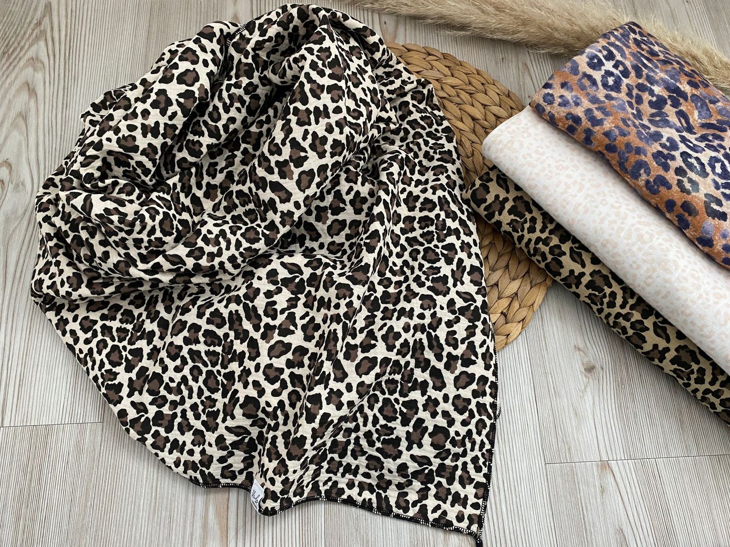 Leo Musselin Schal xxl - Leichter Baumwollschal im Trenddesign
