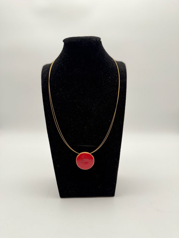 Handgefertigte Keramik-Halskette Handgefertigte Keramik-Halskette