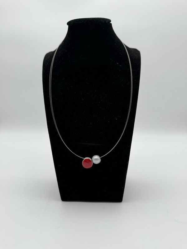 Handgefertigte Keramik-Halskette Handgefertigte Keramik-Halskette