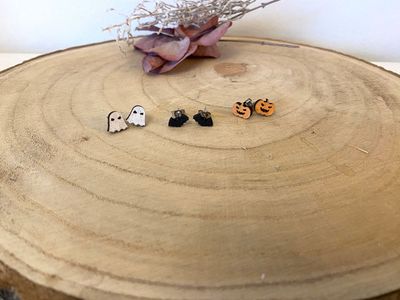 Handbemalte Holzstecker zu Halloween Handbemalte Holzstecker zu Halloween