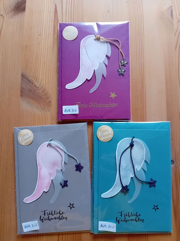 Grußkarte mit Engelsflügeln "Fröhliche Weihnachten"