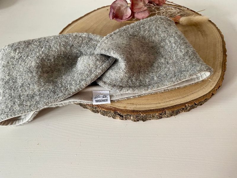 Knotenhaarband Wollwalk grau