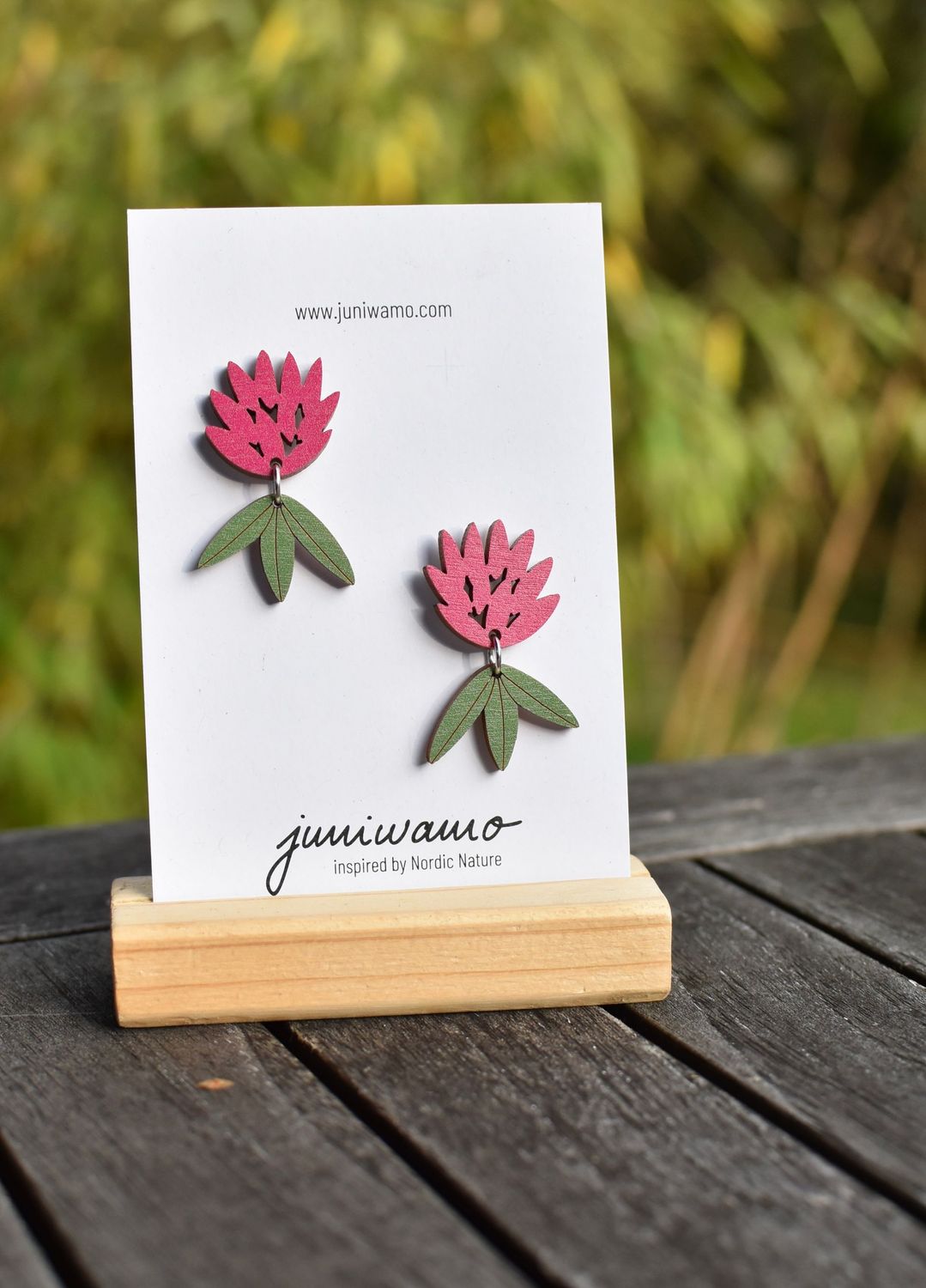 Hängeohrring Kleeblüte mit Blatt (medium), pink und grün Hängeohrring Kleeblüte mit Blatt (medium), pink und grün