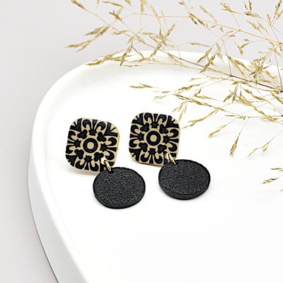 Ohrringe "Arabella" mit Dot-Anhänger, Ivory-Schwarz, 18K vergoldet