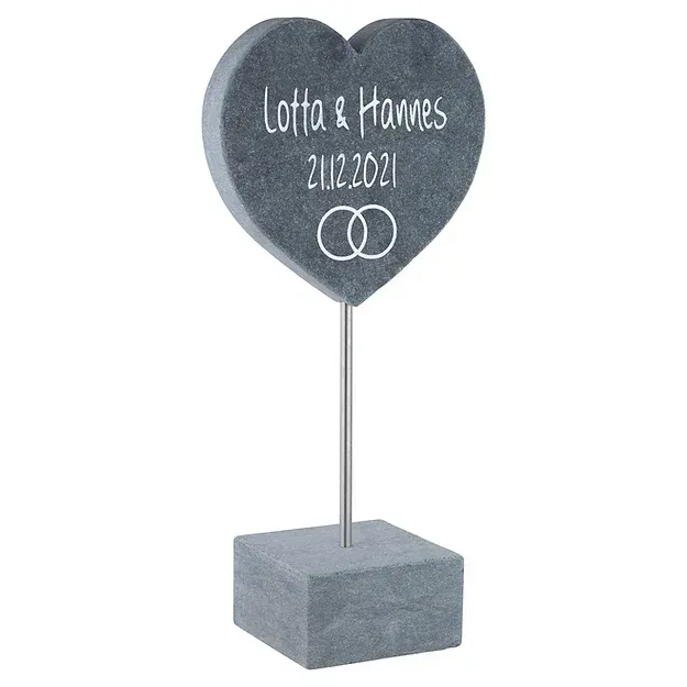 Herz auf Sockel mit Gravur