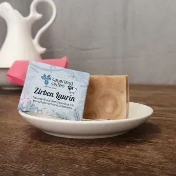 Zirben Laurin - Schafsmilchseife mit Zirbenduft Zirben Laurin - Schafsmilchseife mit Zirbenduft