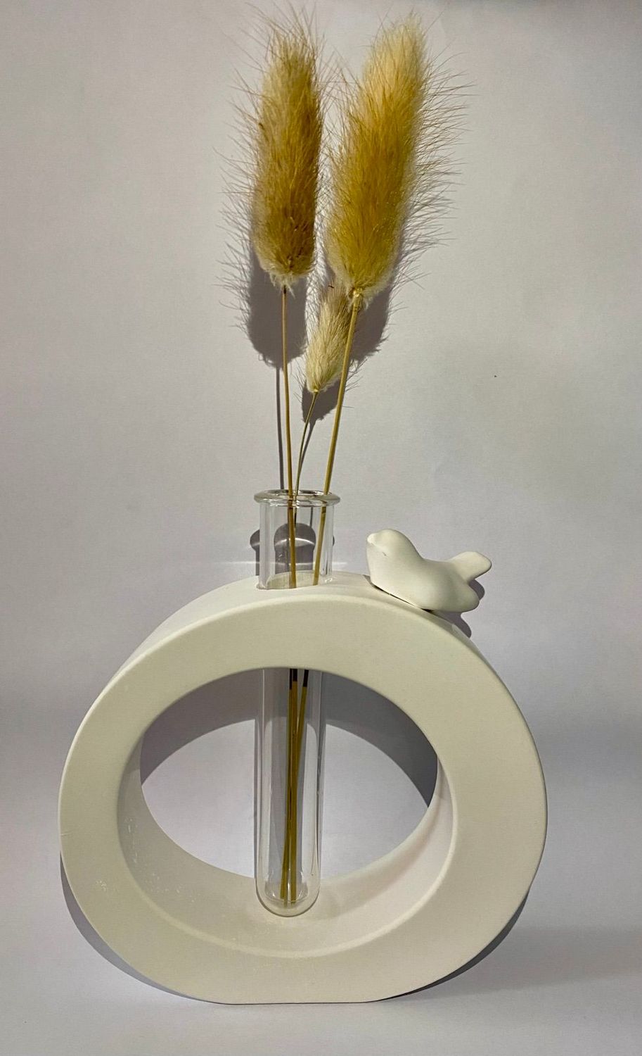 Vase mit Reagenzglas