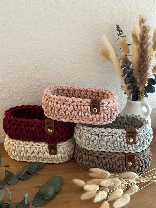 Ovales Körbchen Holz/ Brille