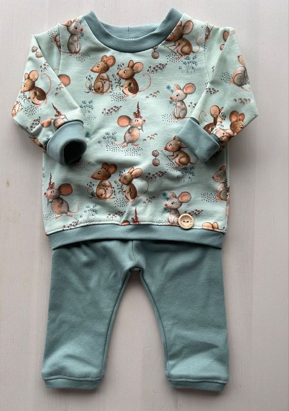 Kinder Sweat mit Hose Größe 68