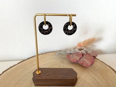 Creolen oval mit Leo Anhänger