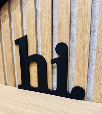 Schriftzug Schriftzug "hi."