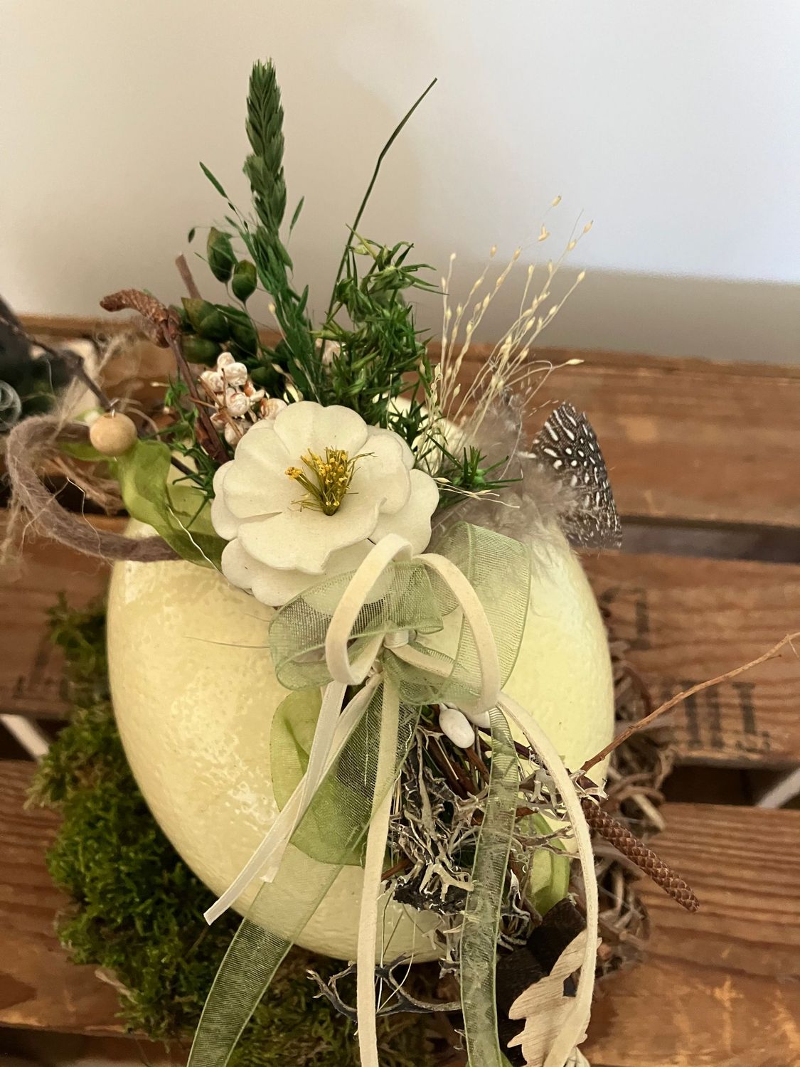 Straußenei auf Kranz Straußenei auf Kranz