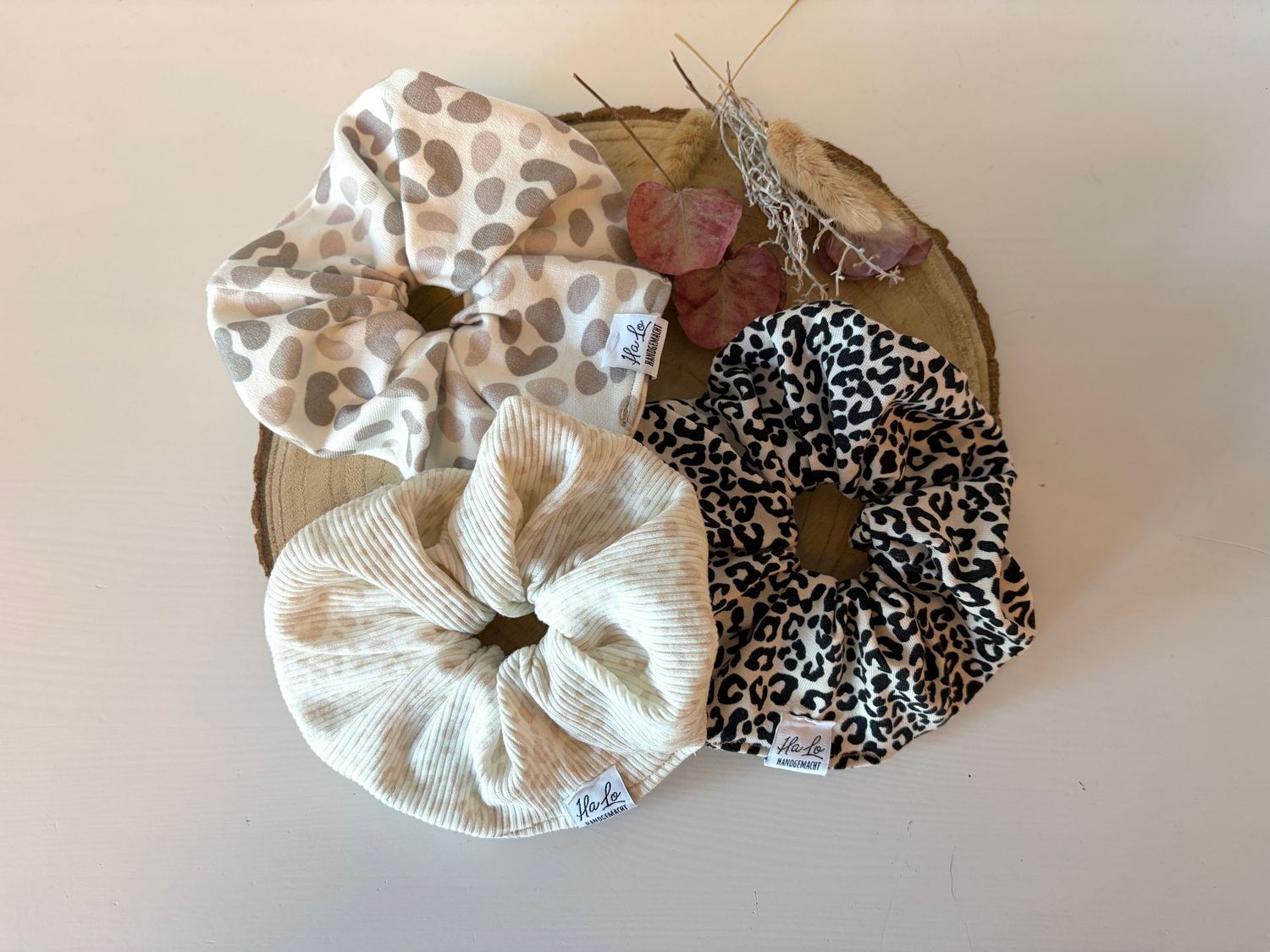 Scrunchie im Leomuster