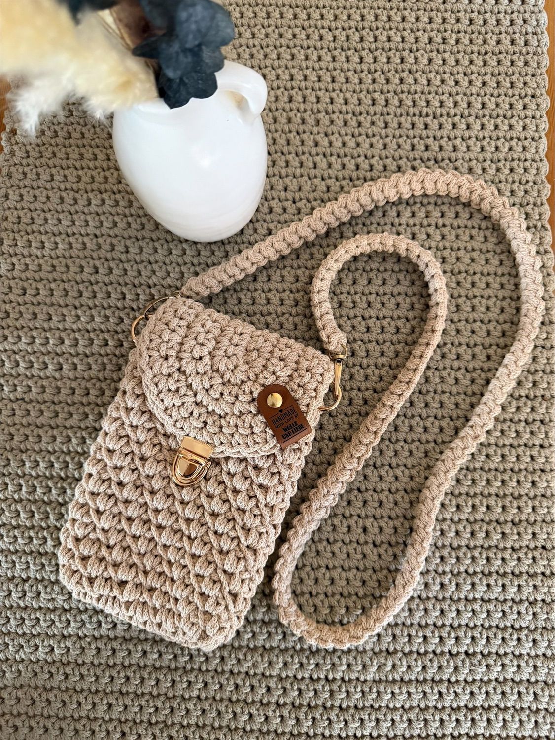 Handytasche mit Klappe