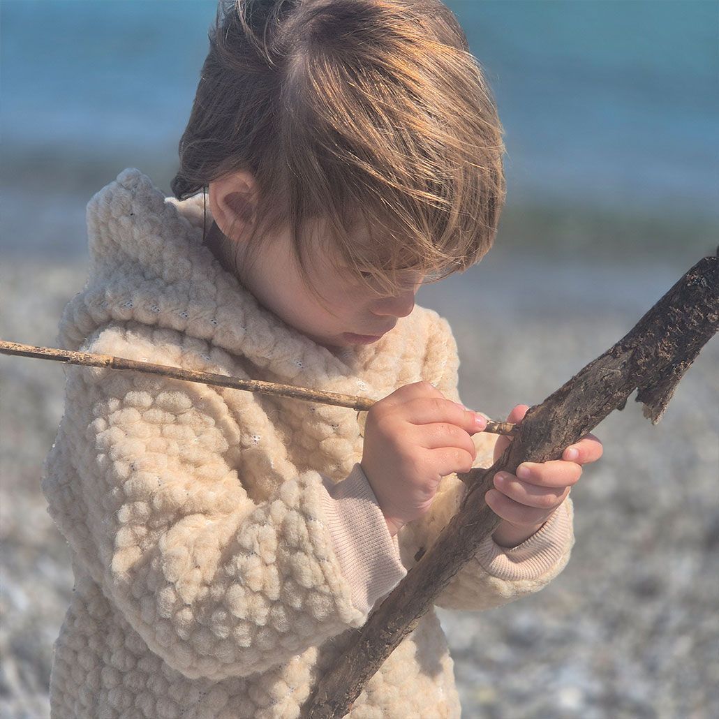 FEYA Kinder Jacke aus Bubble-Waffel Schafwolle Sand-Beige