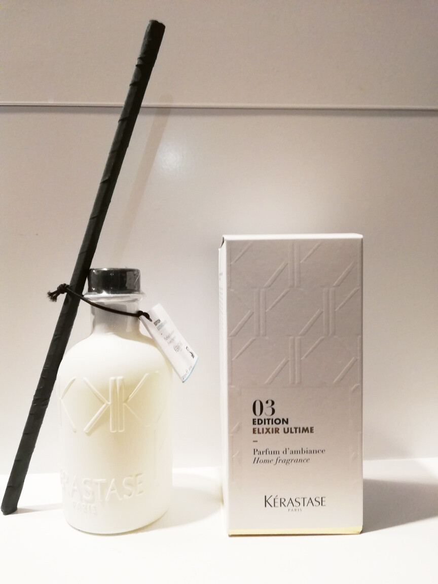 Kerastase Profumatore D'ambiente Elixir Ultime 200ml + Bastoncini Kerastase Profumatore D'ambiente Elixir Ultime 200ml + Bastoncini
