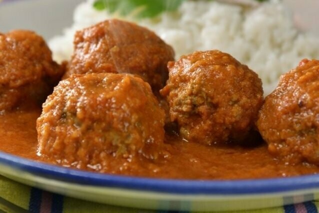 ALBONDIGAS DE RES AL CHIPOTLE (3 PZAS)