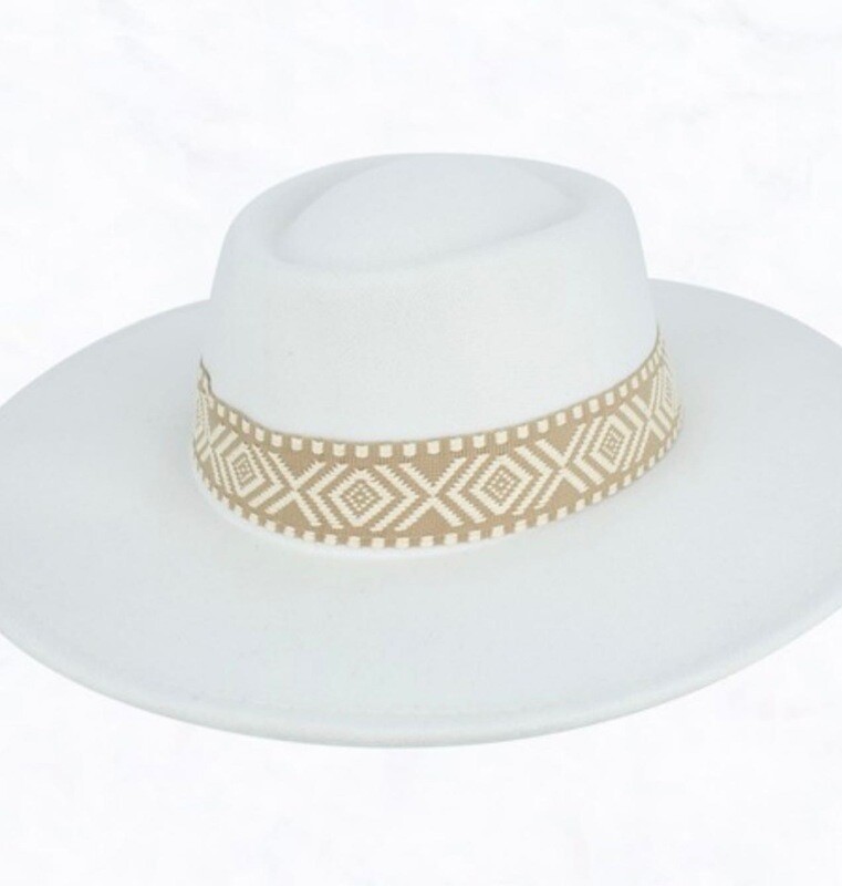 Wide Brim Concave Top Hat with Interchangeable Band, White