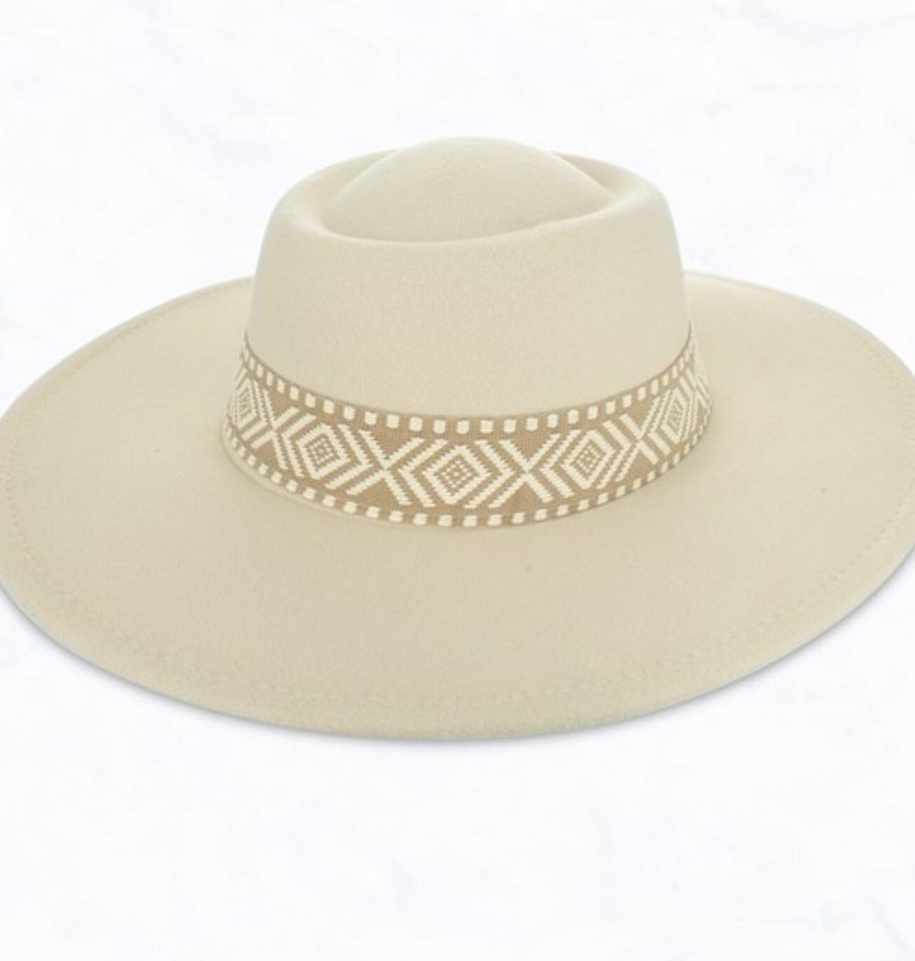 Wide Brim Concave Top Hat with Interchangeable Band, Beige