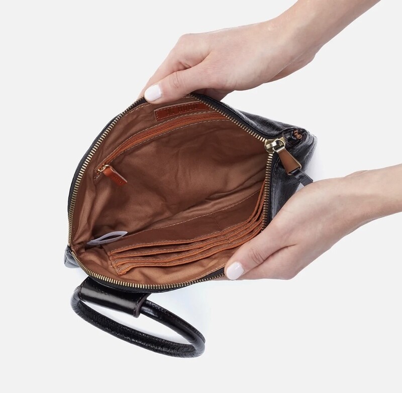 Hobo Sable Wristlet, Black