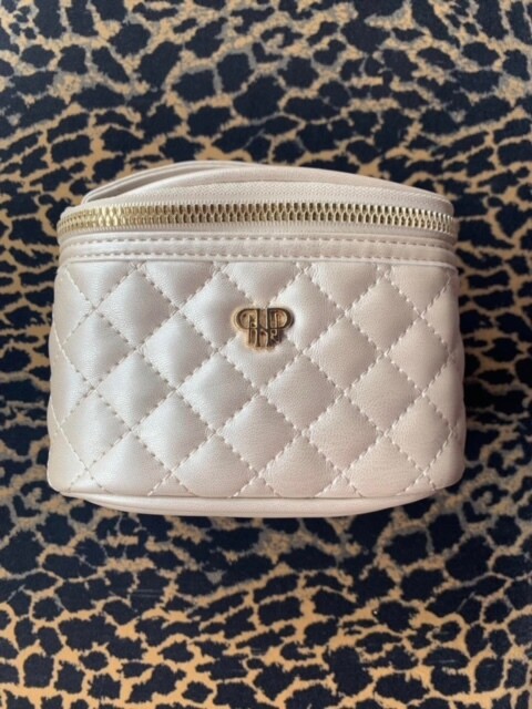 Getaway Jewelry Case, Quilted Pearl