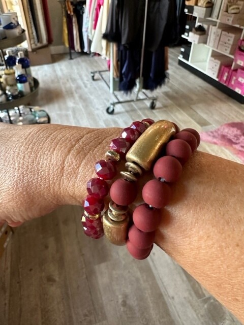 Game Glam Stack, Maroon/Gold