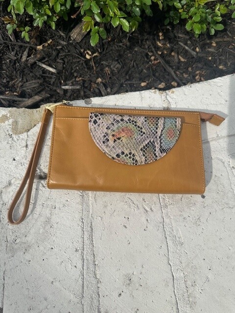 Hobo Zenith Wristlet, Natural