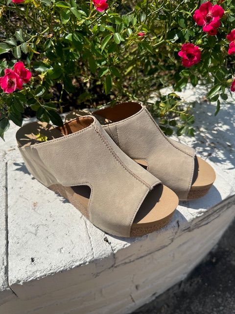 Volatile Cassatt Suede with Cutouts, Sand