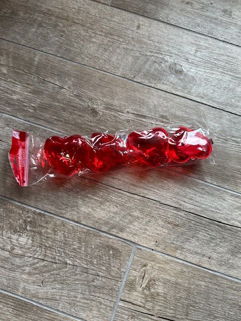 Pack Of 4 Acrylic Heart Containers