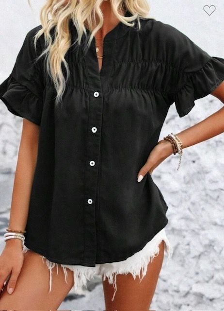 Solid Ruched Button Top, Black