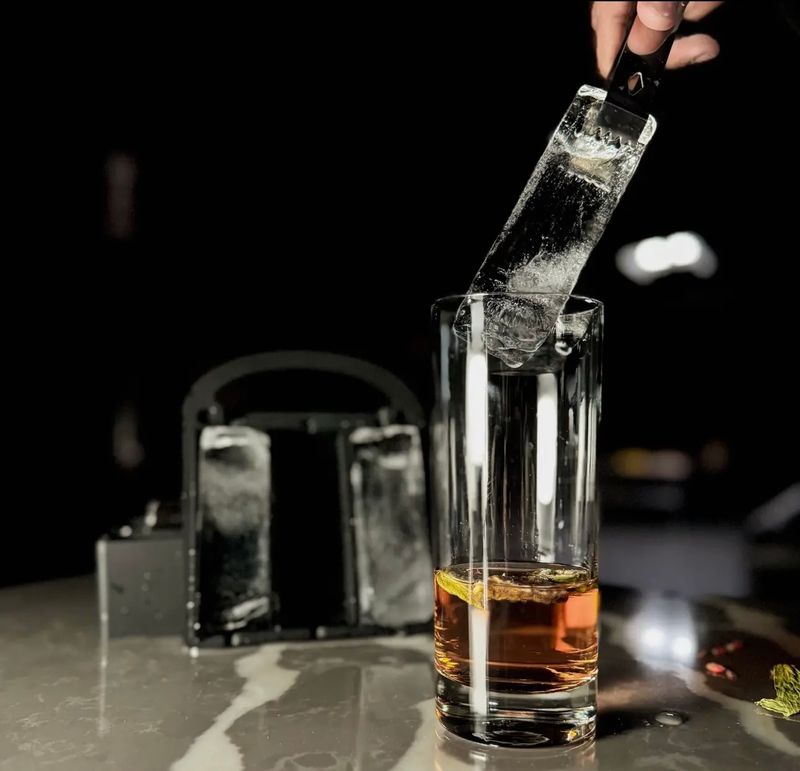 Collins Ice Cube Maker (For Tall Glass)